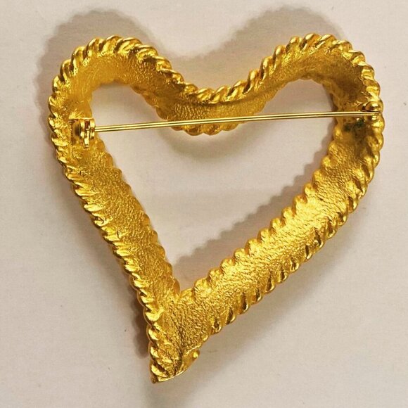 Heart-Shaped Brooch - Picture 3 of 4